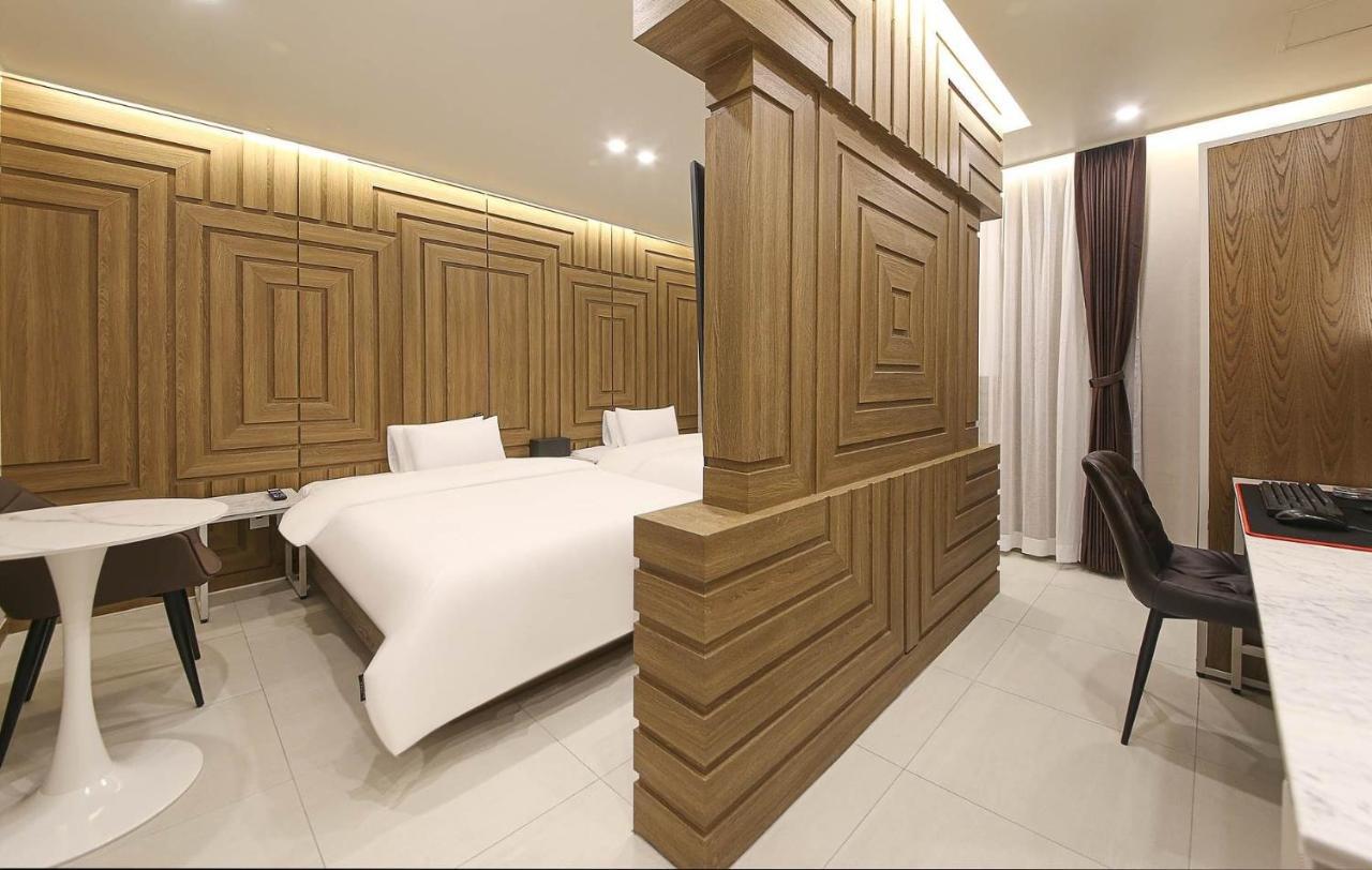 Brown Dot Hotel Sinan Gwangju Metropolitan City Exterior photo